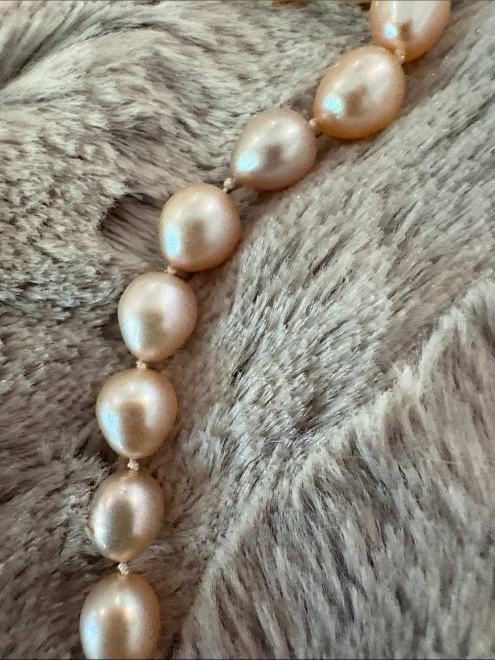 Pink Freshwater Pearl Necklace - Classic Pearl Strand - Picture 4 of 4